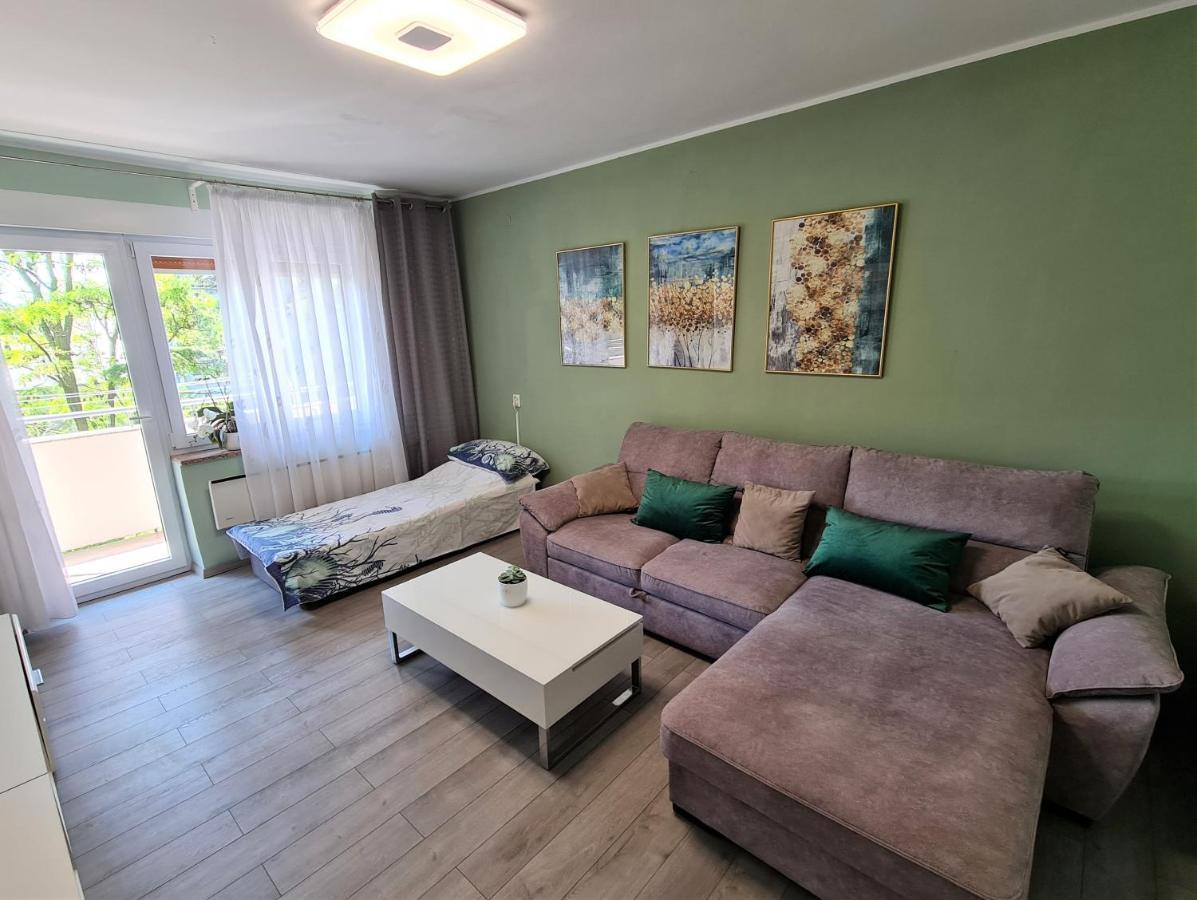 M & M Apartment Póla Kültér fotó