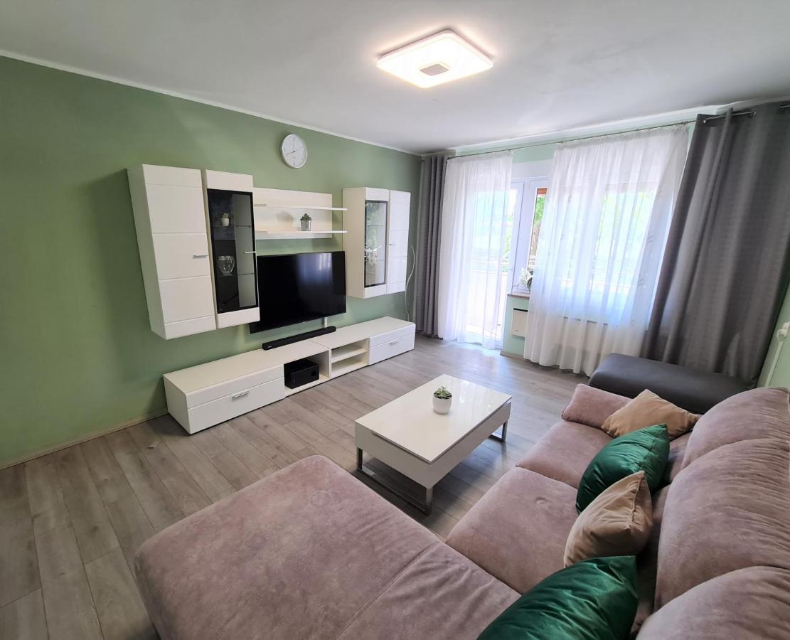 M & M Apartment Póla Kültér fotó